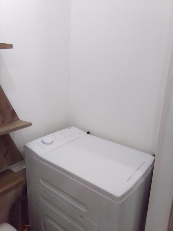 Studio En Plein Centre Ville - 2 A 4 Personnes 탕스 외부 사진
